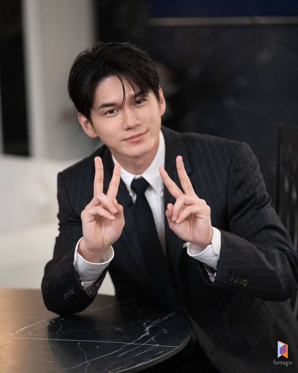 officialtwt_OSW's tweet photo. [#옹성우][비하인드컷] #오싹한연애 포스터 촬영 현장

#ONGSEONGWU https://t.co/kP9daI0KkX