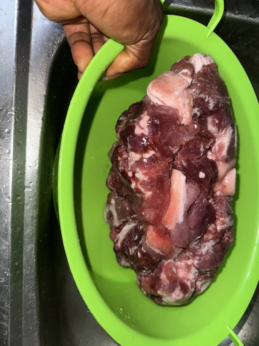 PBO_33's tweet photo. 3kg of pork for 18k 
Fair deal? https://t.co/L4ZZiuU4iy