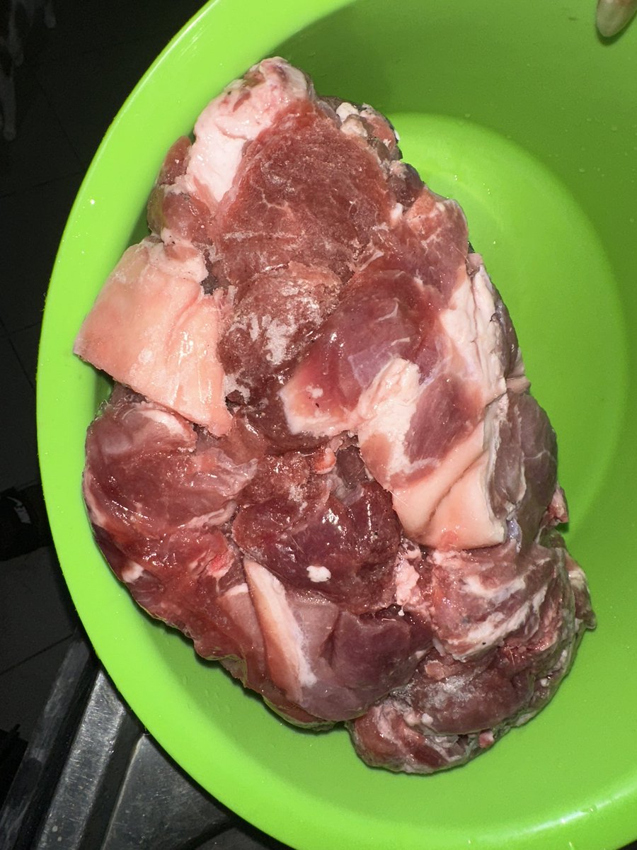PBO_33's tweet photo. 3kg of pork for 18k 
Fair deal? https://t.co/L4ZZiuU4iy