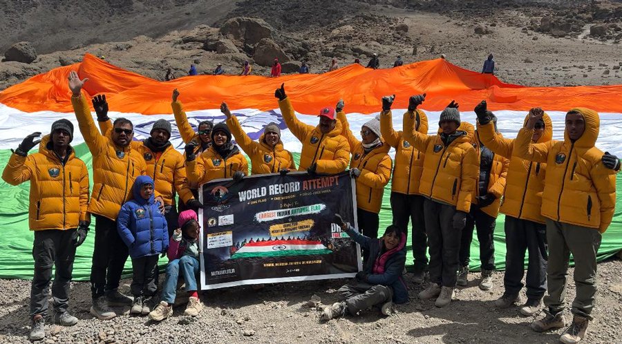 VanathiBJP's tweet photo. A proud moment for India! 🇮

The world's largest Indian National Flag (80 ft × 120 ft) was unfurled at Uhuru Peak, Mount Kilimanjaro, under the inspiring mission "One Flag. One Mission. Drug-Free India."

A remarkable tribute to patriotism, unity, courage, and the vision of a #DrugFreeIndia.  #WorldRecord
https://t.co/zbwGEvPkzh