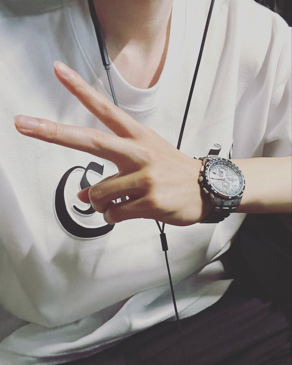 rerna0's tweet photo. 固ツイ更新用〜
valo、ow、TFT、lol、apex、メイプルストーリーあたりを主にやってます！
気軽に遊ぼうね〜！
ペット飼ってる方たくさん写真ください🐈🐕
#VALORANT募集 
#overwatch #OW募集 
#APEX #APEX募集 https://t.co/g1wsw7SzDV