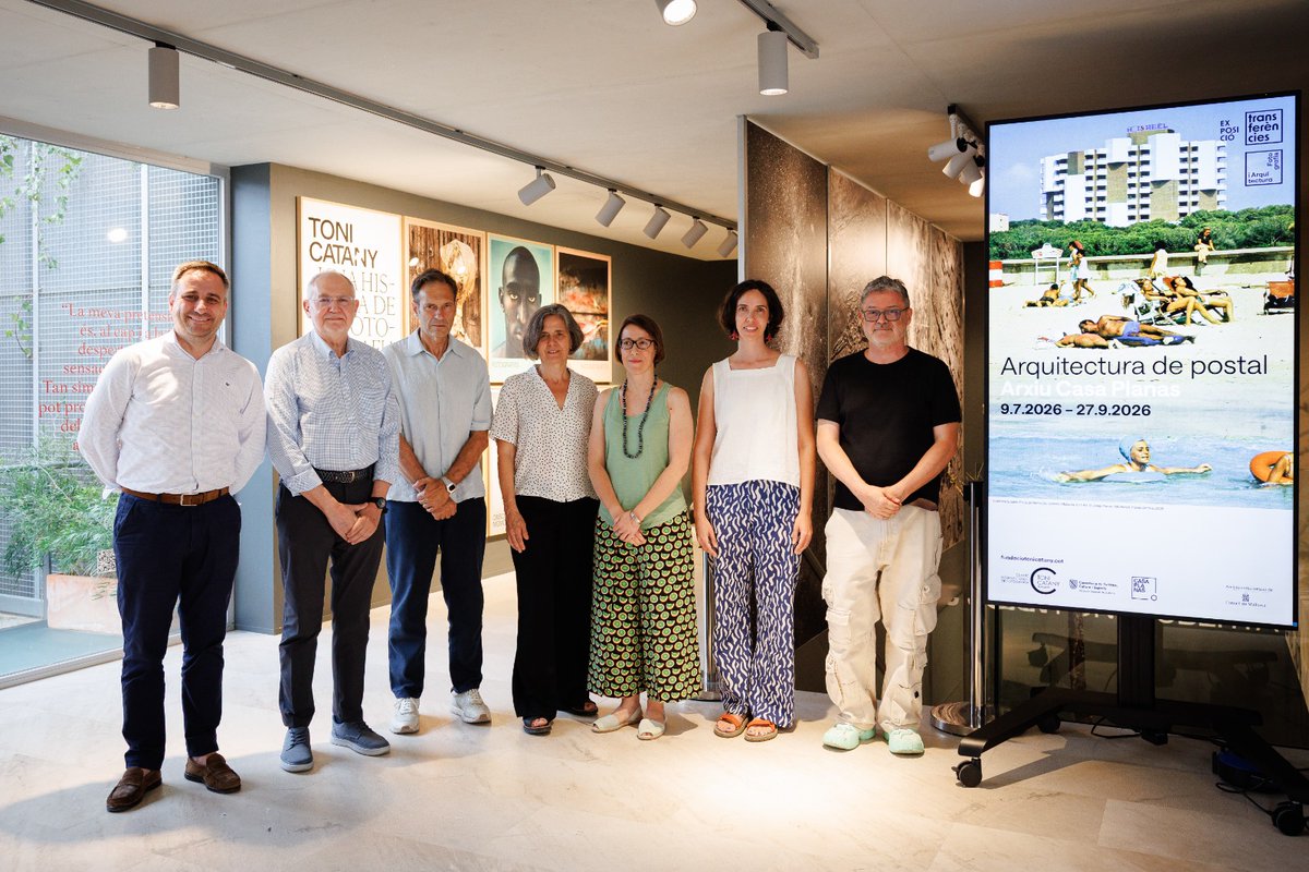 FTCatany's tweet photo. 1/3
Ahir vam inaugurar a la Fundació Toni Catany / Centre Internacional de Fotografia l'exposició "Arquitectura de postal. Arxiu @casa_planas ", emmarcada en les IV Jornades de Fotografia i Arquitectura (23-24/7)
Podeu visitar l'exposició fins al 27/9 https://t.co/m8ssvIzj2m