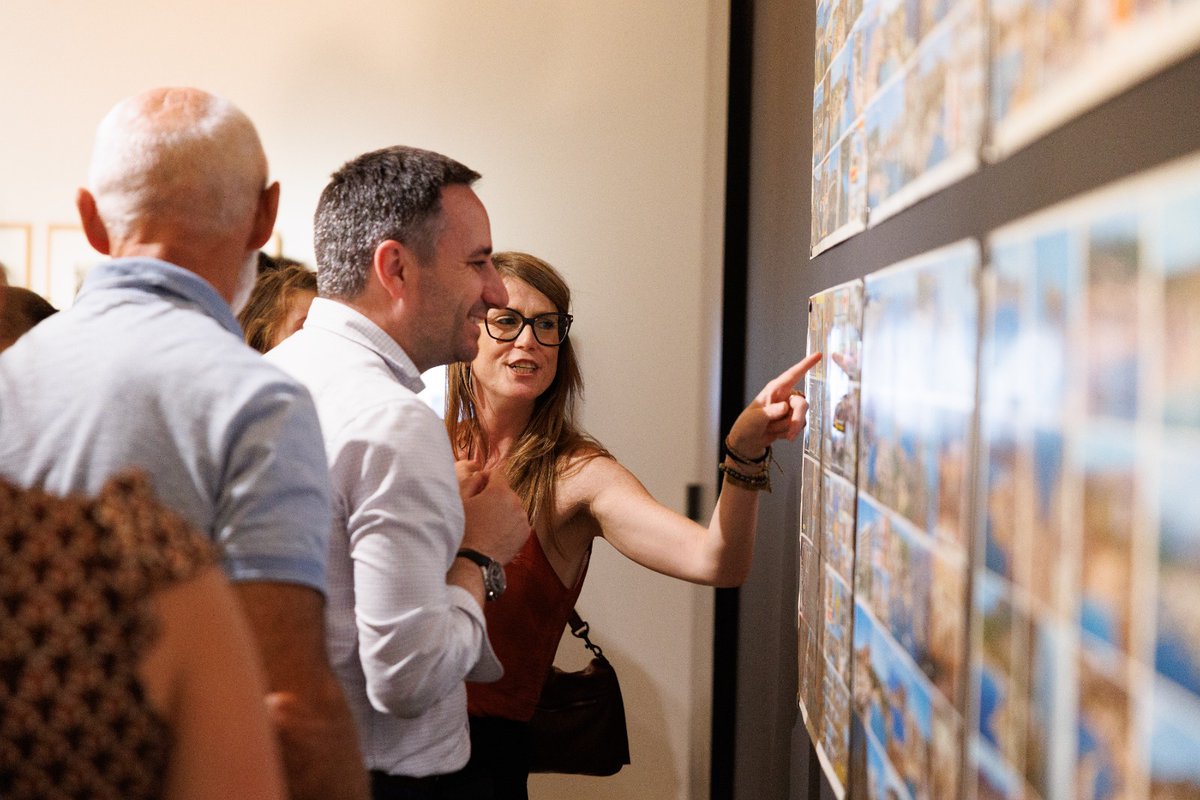 FTCatany's tweet photo. 1/3
Ahir vam inaugurar a la Fundació Toni Catany / Centre Internacional de Fotografia l'exposició "Arquitectura de postal. Arxiu @casa_planas ", emmarcada en les IV Jornades de Fotografia i Arquitectura (23-24/7)
Podeu visitar l'exposició fins al 27/9 https://t.co/m8ssvIzj2m