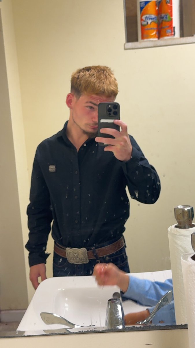 DNKblake's tweet photo. Selling 🍆 hit me up for info https://t.co/zuWJwGW8KE