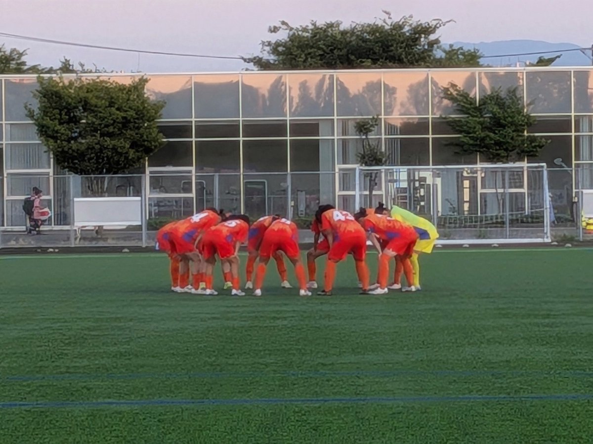 halitayarci55's tweet photo. 歯医者さん後の痛みがなかったから今日も朝トレ行けた🏋️♂️
その後毎月恒例のお墓参り。
雨降る前にどちらも行けてよかった☺️
明日は仕事前にジム行けたらいいな。 https://t.co/9li2bKnDD7