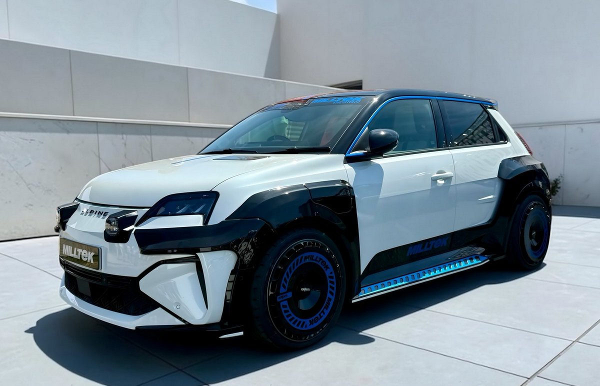 tuningblog_eu's tweet photo. Dicke Backen für Renault 5 E-Tech und Alpine A290: Milltek zeigt ein rückrüstbares Wide Body-Kit mit Rallye-Look. 🔥🚗⚡ Marktstart ist für Herbst 2026 geplant.

👉 Link zum Artikel in den Kommentaren.

#Renault5ETech #AlpineA290 #WideBody https://t.co/oFenZKD0fZ