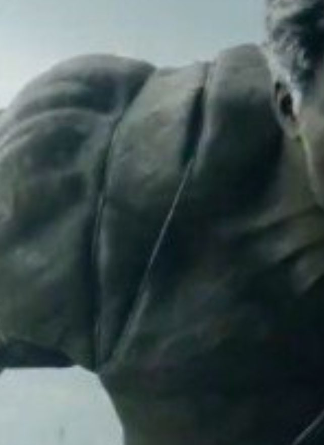 De_Zerbi_1979's tweet photo. Spider-Mans webs are so strong they are cutting into hulks skin😭 https://t.co/o0RcbhAviW