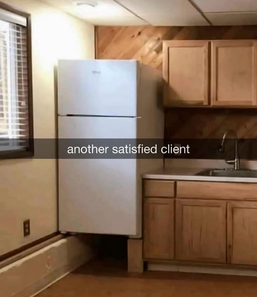 TouchAtTacoBell's tweet photo. I unironically would like a fridge like this https://t.co/tpJyzw04An