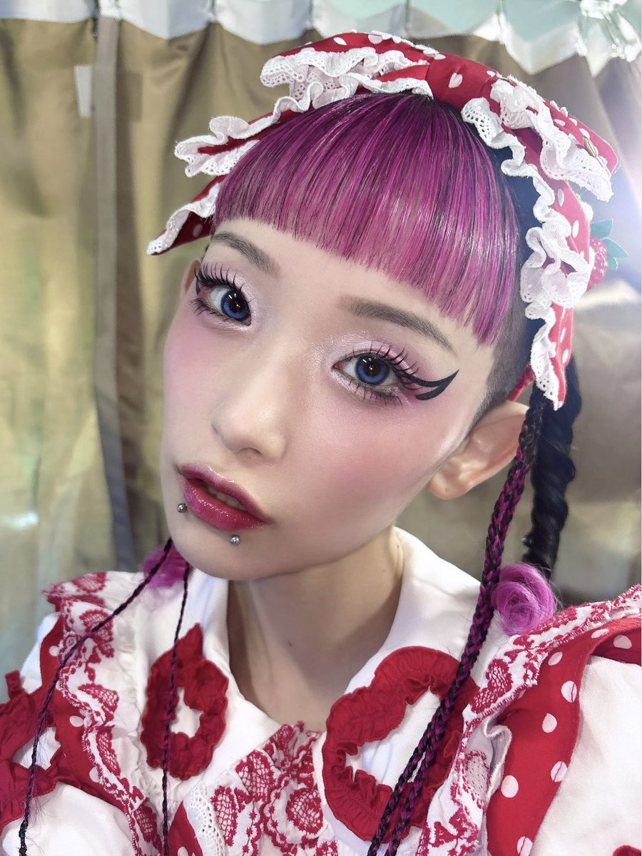 utaha_89_id_'s tweet photo. 仕事が忙しくてツイッターに載せられるものがkawaii顔面しかなぃ..ᐡ´ㅠ ‧̫ ㅠ`‍ᐡ💦 https://t.co/XtnmdJr8Qt