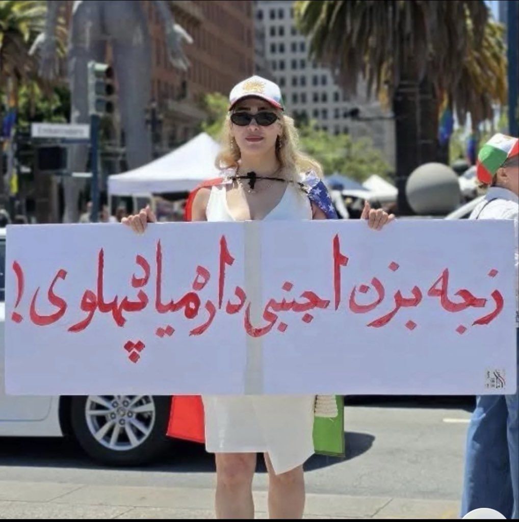 مجانب قائم🎒 tweet media