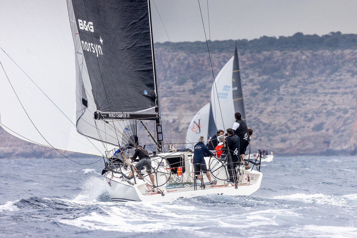 CopaReyMAPFRE's tweet photo. 🏆 El campeón del mundo de ORC frente a los vencedores de las grandes regatas de 2026

La clase Uber ORC B promete una de las batallas por el título más abiertas de la 44 #CopaReyMapfre

+ info 👇

https://t.co/qJbLk5utHY

 #MasQueUnaRegata @RCNPalma https://t.co/14dVSXKCoO