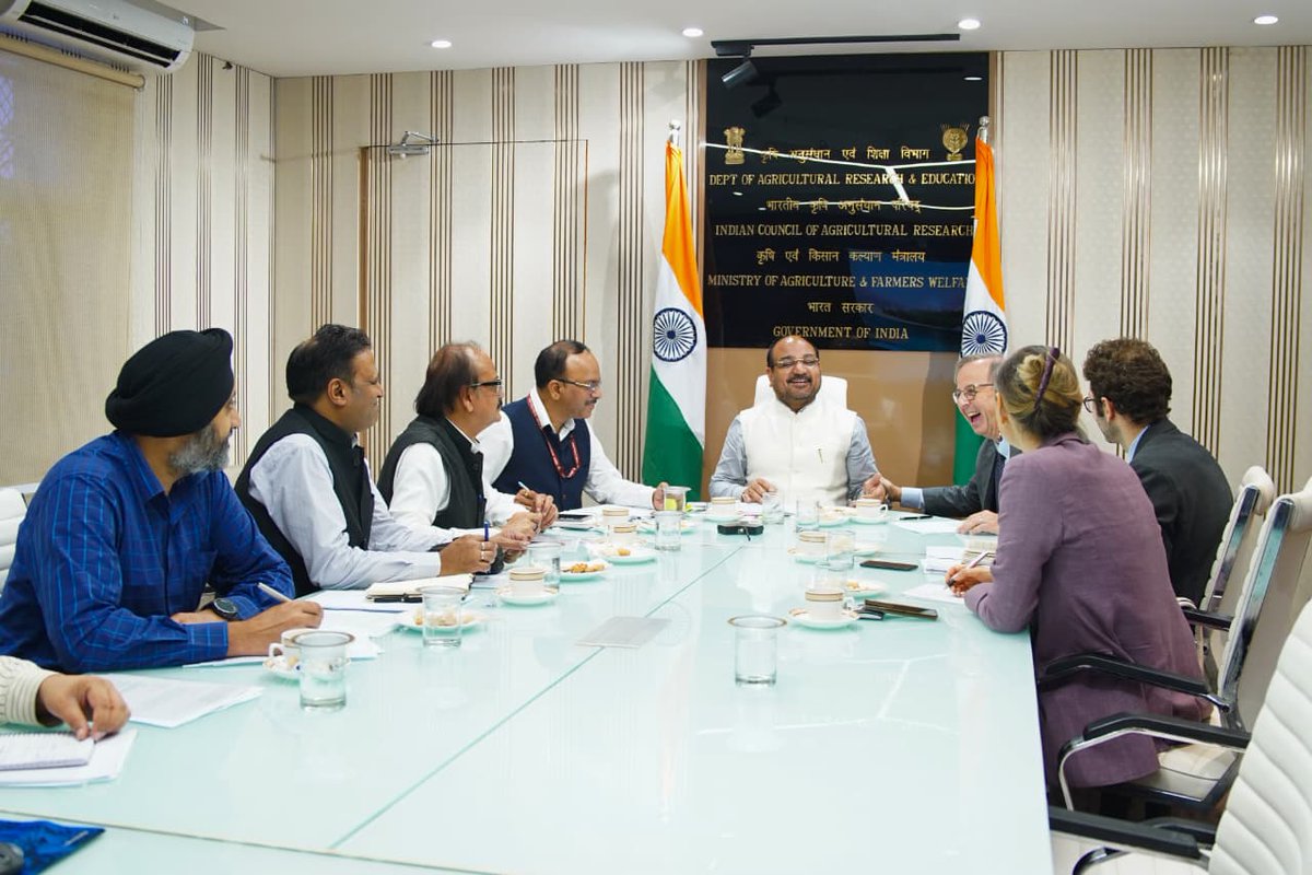 icarindia's tweet photo. Italy's Ambassador H.E. Antonio Bartoli met Dr M.L. Jat, Secy DARE &amp; DG ICAR, to strengthen India-Italy agricultural research ties and develop a work plan under the May 2026 MoU.
#ICAR @ChouhanShivraj @PIB_India @AgriGoI https://t.co/SQMmAbe9CC