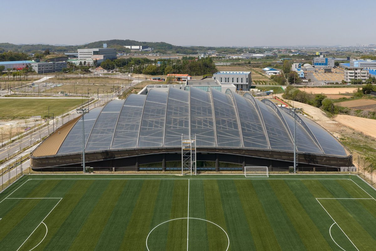 parametricarch's tweet photo. ⚽ Korean Football Park by @UNStudio_Arch in Cheonan, South Korea https://t.co/CXe7QKZGfE
