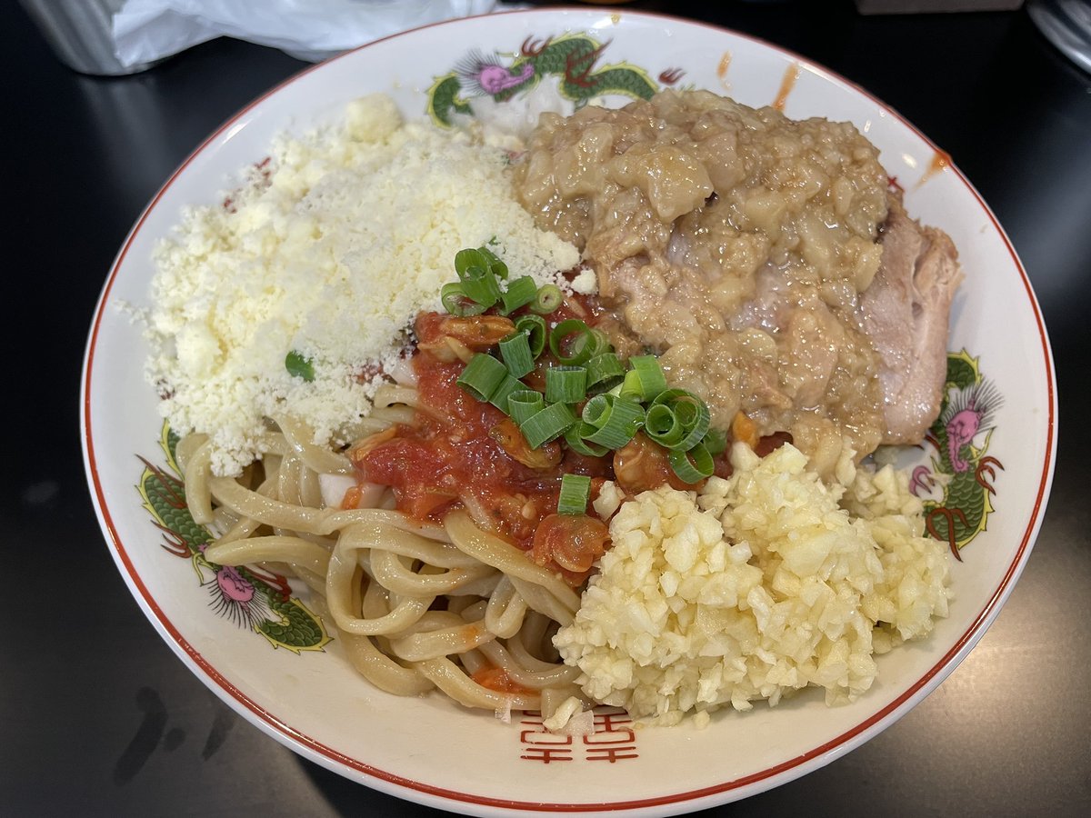 hadesuarrow's tweet photo. ハイパーファットン 冷やしあさりトマト大盛にんにく、あぶらマシ、粉チーズ。
暑くなってきたので、やはり冷やし！美味すぎた！300g4だが、量が足りなかったので、少し野菜があってもよかったかな。ご馳走様！ https://t.co/EroXYulsvu