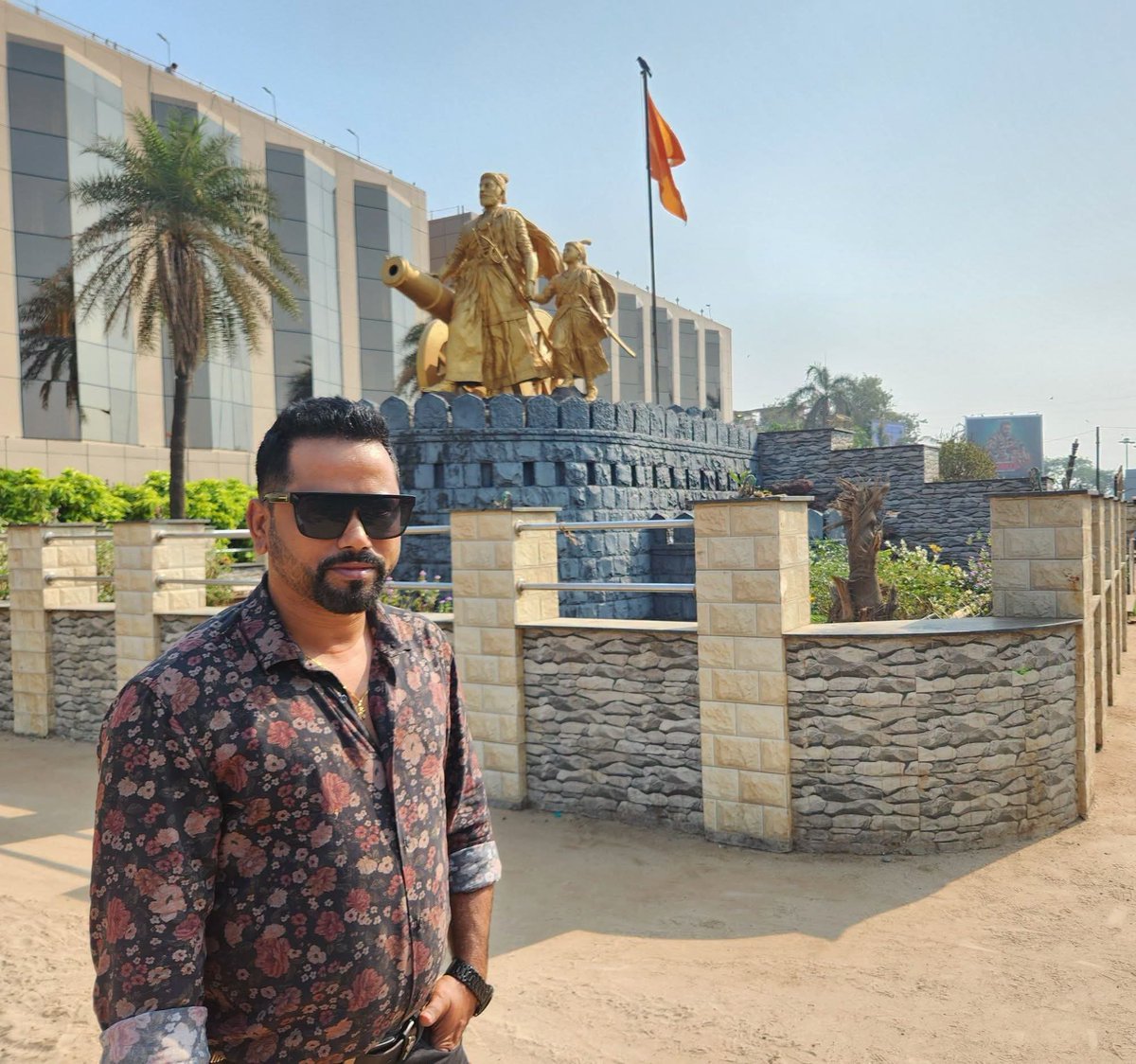 SomnathKarActor's tweet photo. Solitude taught me what noise never could
💞🌹💞🌹💞 🍁❤️🍁💞🌹💞🌹💞🌼🍁🌼
#somnath #instamood #viralsong #solitude #positives #love #somnathkar
#highlightsfollowers #everyone
#highlights #viralreelsシ #mumbai
#somnathkaractor #Kbbkbd https://t.co/bRo2Q7ybGd