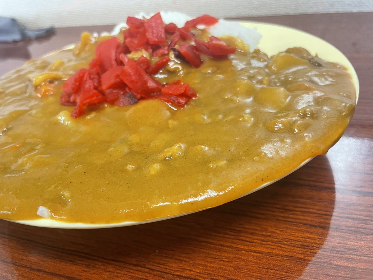 murachisabu's tweet photo. 今日も昼飯のカレーを際どい感じにできたので今からモンスト参加型配信をやろうと思います！星墓に挑戦しようと思っていますのでどなたでもお気軽にご参加ください！ https://t.co/tBJFsXx90t
