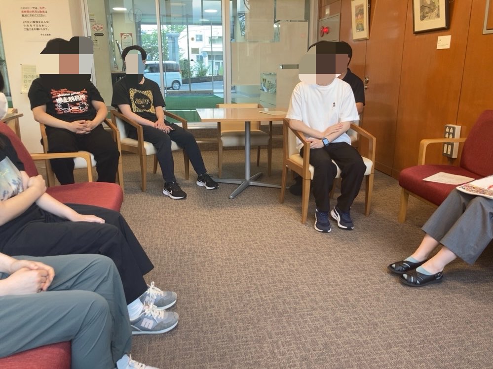 ssu_f_sa's tweet photo. こんばんは🌛
本日の会議では改めて連携をどう取っていくか、学祭までの段取りを確認しました🌙*.｡★*ﾟ

1歩ずつ進むことが大事です👍

#ssu #静岡産業大学 #鳳翔祭 #大学祭 #学園祭 https://t.co/3eOMq1RJzo