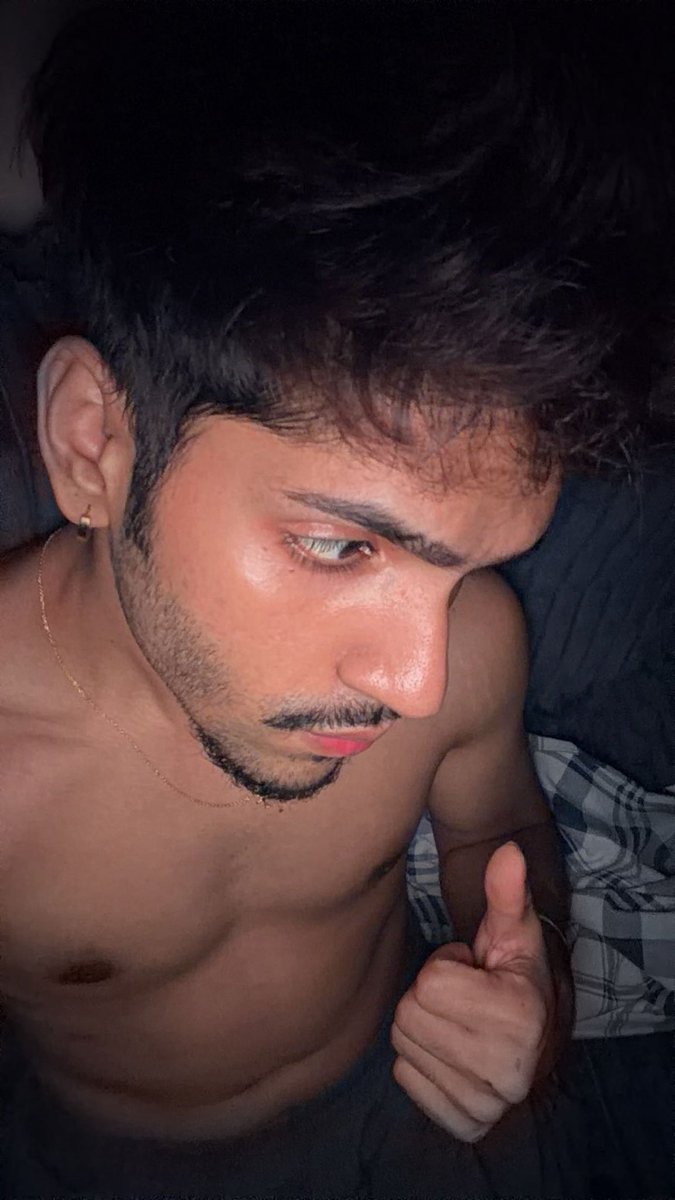 saruvinjushar's tweet photo. what’s your fantasy? https://t.co/EUCEDJHdXS
