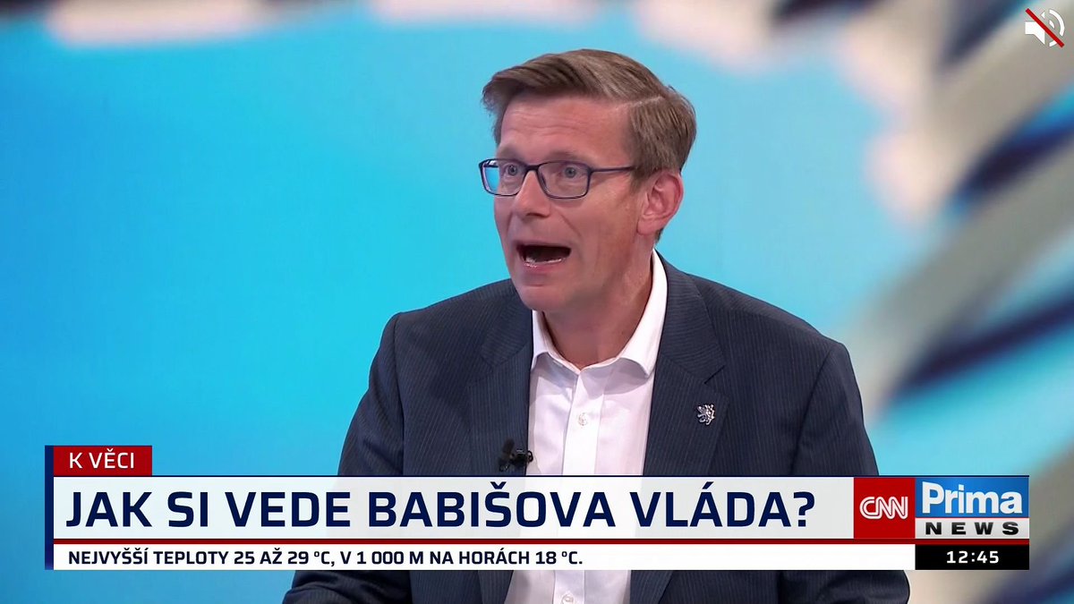 zdeno001's tweet photo. I při vypnutém zvuku 
se tenhle člověk nedá poslouchat https://t.co/EKjZIzodOv