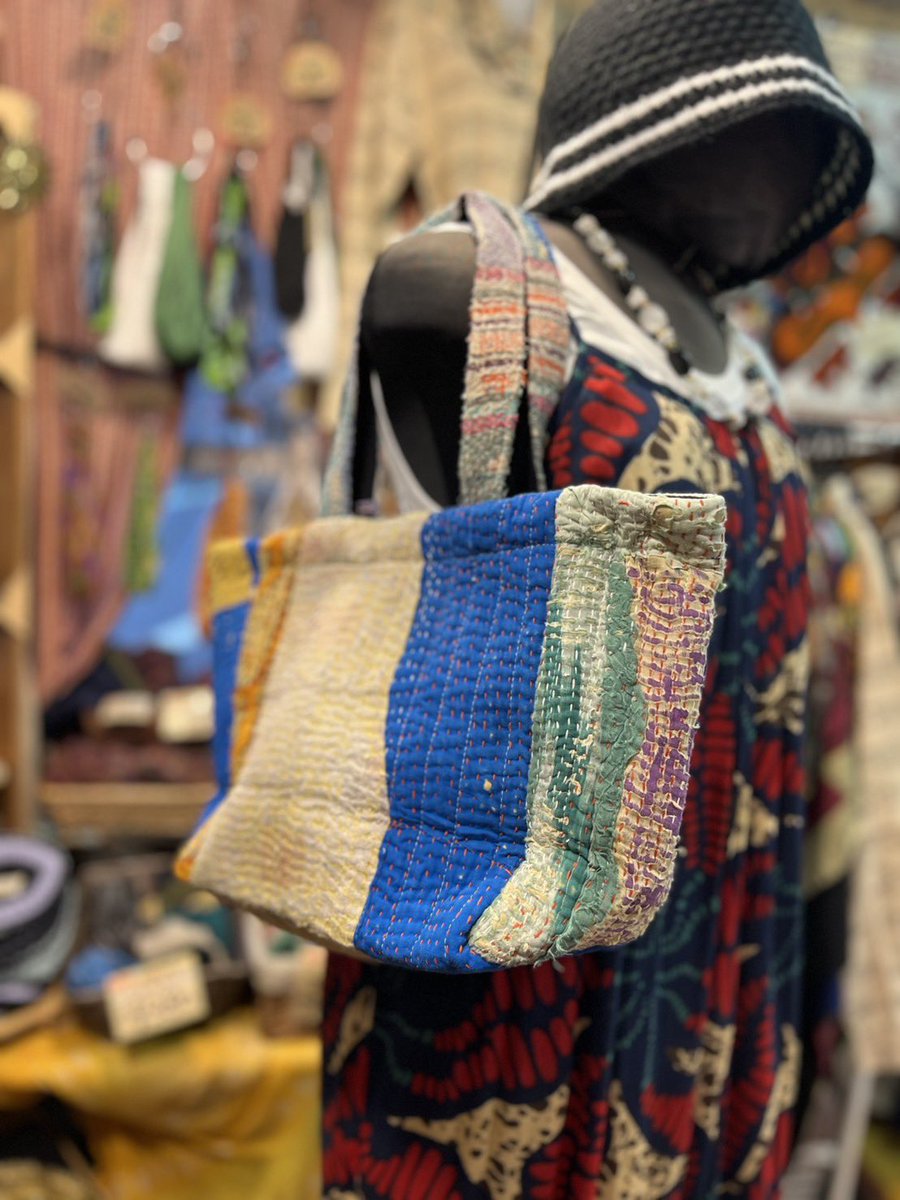 MUGENDO1978's tweet photo. むげん堂参番組(渋谷店)、ナーのコーディネイト✨

全て税込

ワンピース ¥2700
中のTシャツ ¥1600
ハット ¥1200
バッグ ¥2980
ネックレス ¥2000 https://t.co/lV6YvKMLhJ