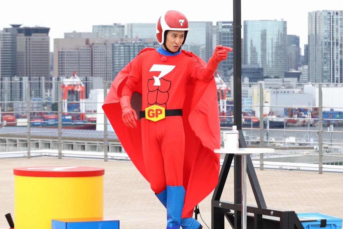 oricon's tweet photo. 📺『ドッキリGP』亀梨和也参戦
“Snow Man向井康二の友だち”マッサマンと初対決✨️　

意外な一面露呈で「NEW亀梨くん」に⁉️

🔻コメントあり
https://t.co/dp3PWLmxzM https://t.co/M5cC23mOgl