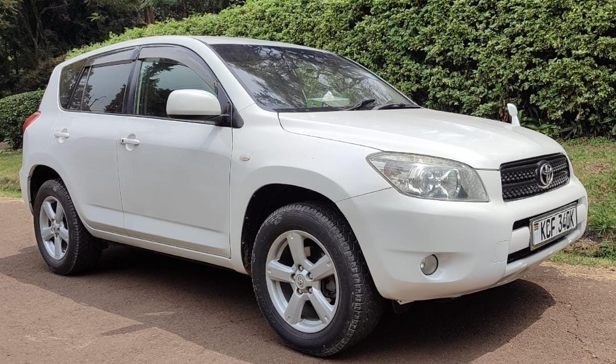 swiftmikes's tweet photo. 2008 Toyota RAV 4
2400cc 2AZ-FE | 160hp
4-Speed Automatic
Cruise Control
5 Seater.

Price: 1,180,000
0792 806474. https://t.co/ttirNntGCl