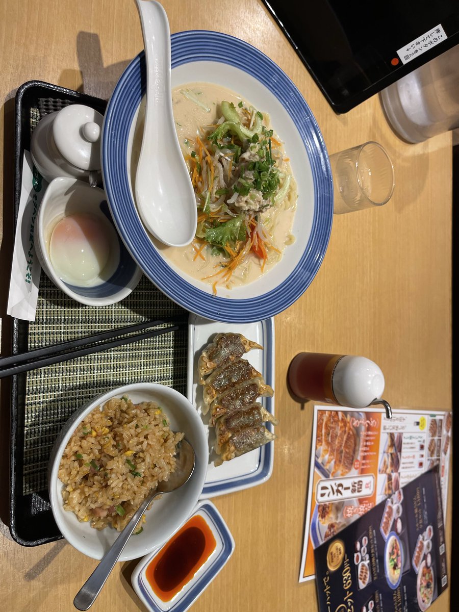yaemiyabi's tweet photo. リンガーハットでご夕食♪ https://t.co/EuwRvH0ky6