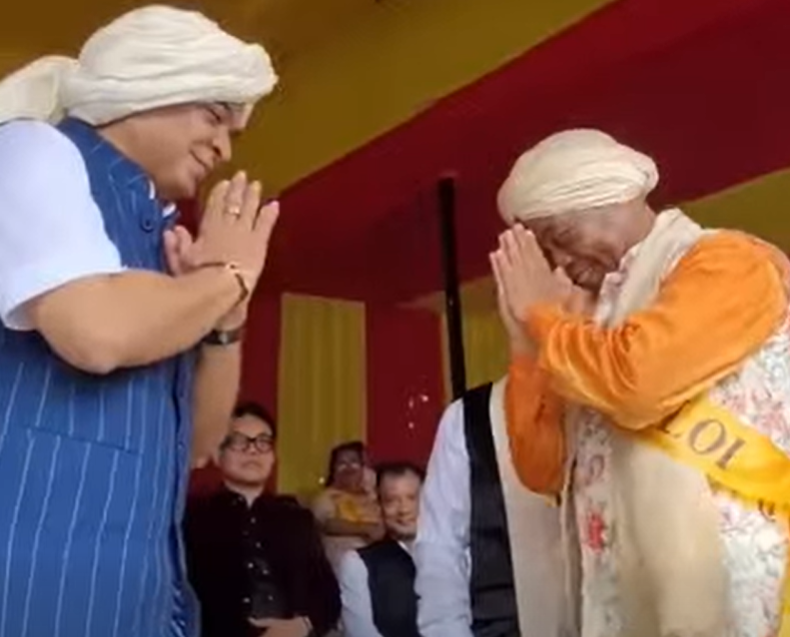 MeghalayaGov's tweet photo. #BehdeiñkhlamFestival Concludes; Hon'ble Chief Minister of #Assam, Dr. @himantabiswa ji Extends Greetings to the #Pnar Community @DiprMeghalaya @CMOfficeAssam @sniawbhadhar @WailadmikiS @LahkmenR @SanborShullai @ShyllaKyrmen @TuliramRonghang #Jowai (https://t.co/S8yzmQHUXj) https://t.co/RYNonO5BcT