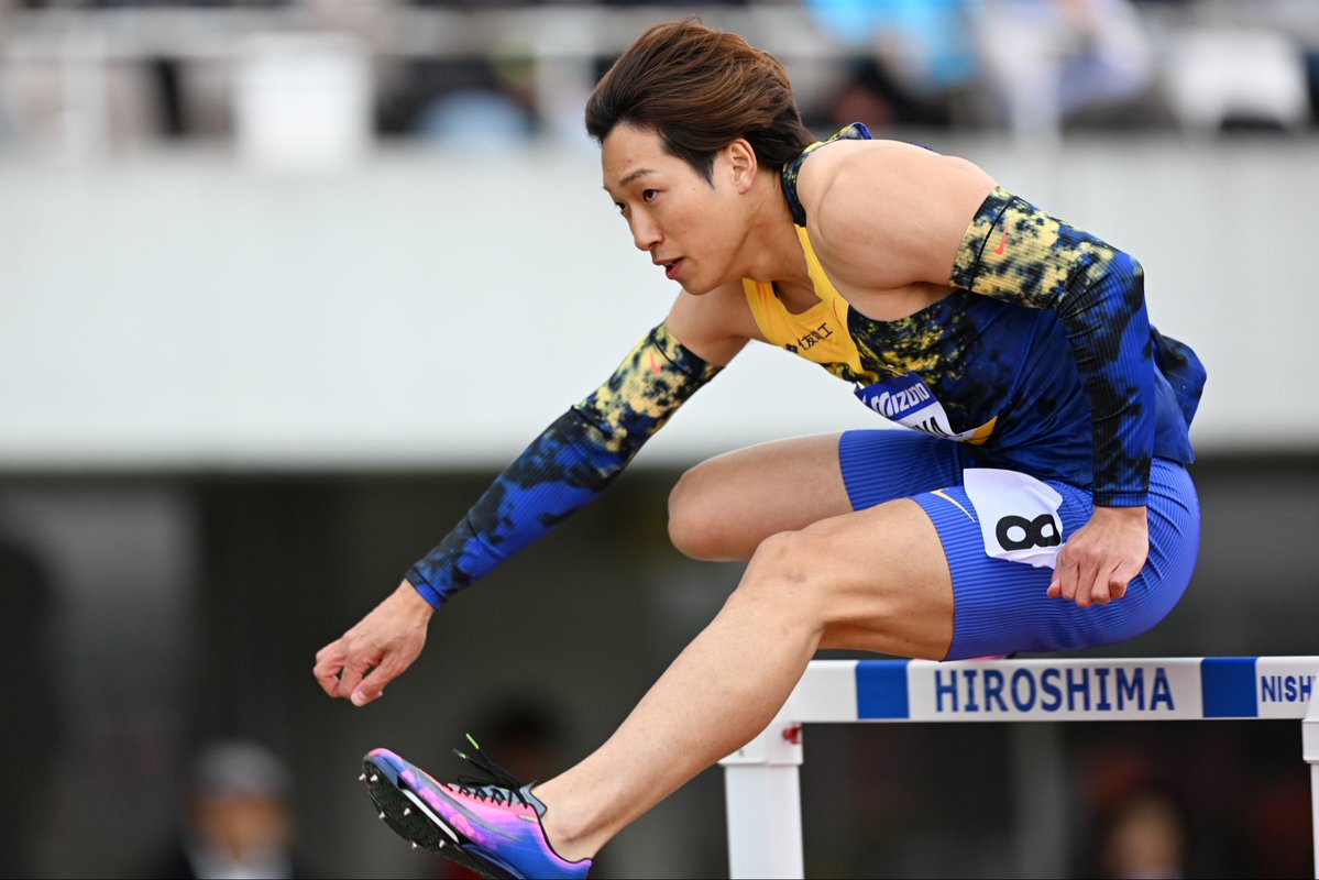 NightFukui's tweet photo. #ANG2026
招待選手紹介⑦

泉谷駿介選手(住友電工)

2025東京世界陸上日本代表
🥇2026日本選手権優勝

6月にクロアチア・ザグレブ🇭🇷で13.00のPBをマーク🔥

9月のアジア大会へ向けて、さらなる進化を続ける日本トップハードラーがANG2026に登場！

間近で走りを観るChance👀

写真提供／アフロスポーツ https://t.co/D7D3kJuxGu