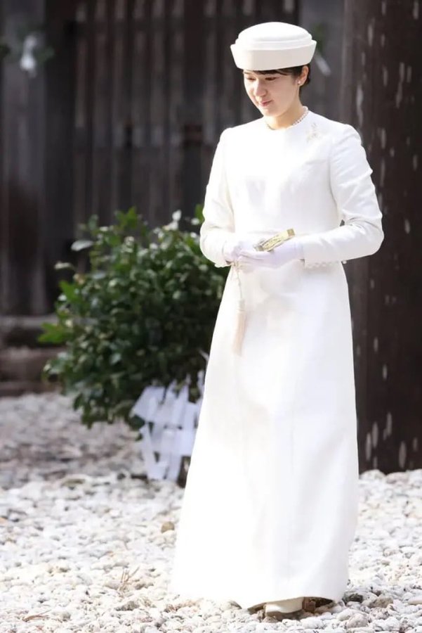 sACCnDD1nx18480's tweet photo. 天照大御神と敬宮愛子さま。
痺れるねー🥹

『愛子さま三重・伊勢神宮で「お木曳」視察へ　20年に1度の伝統行事　8月1日～2日』

#天皇の子が天皇に https://t.co/PVupcTrjwo