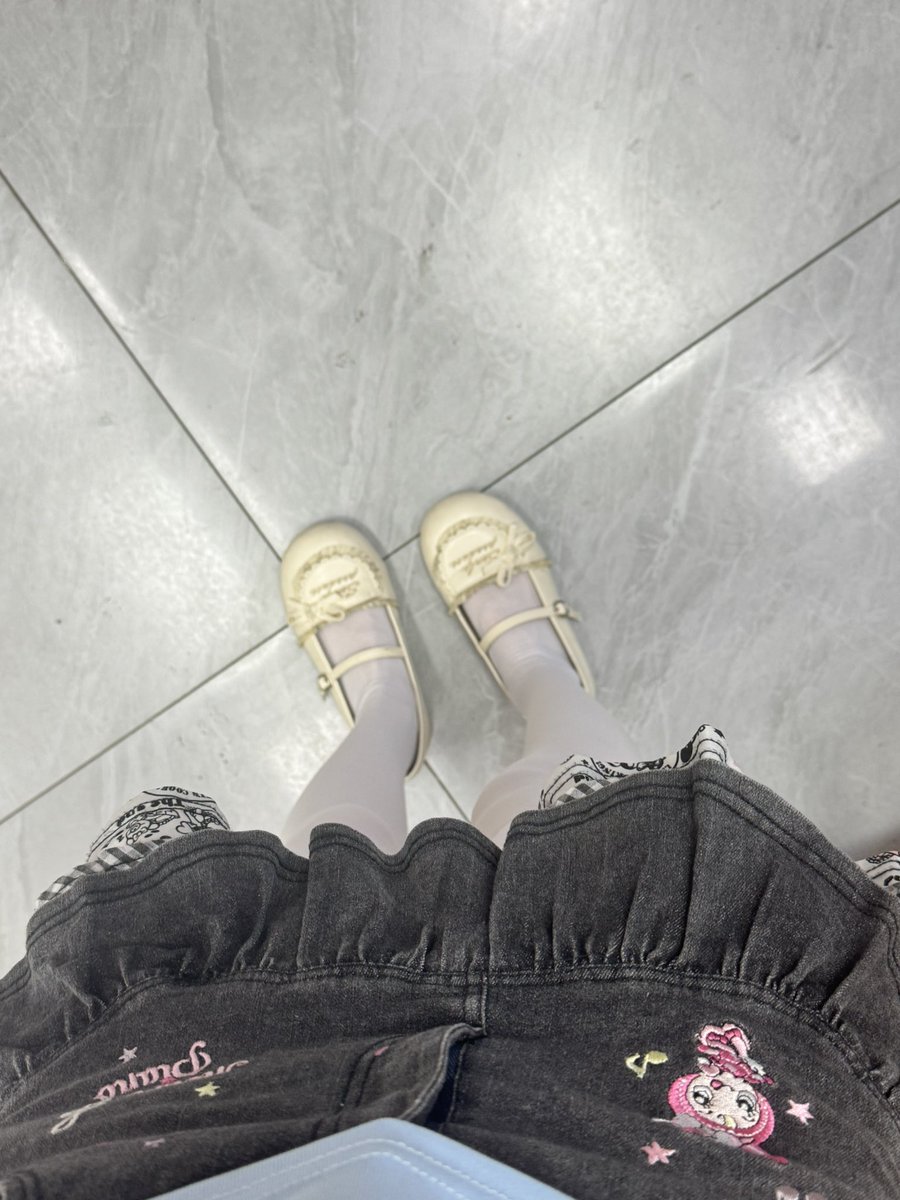 Qiaoqiao7788's tweet photo. 快来吃吧 都有可能获得 #妈妈 的 #袜子 #赏赐 #ATM （粉丝量666时还会抽两个 https://t.co/Smh4nGUDUW
