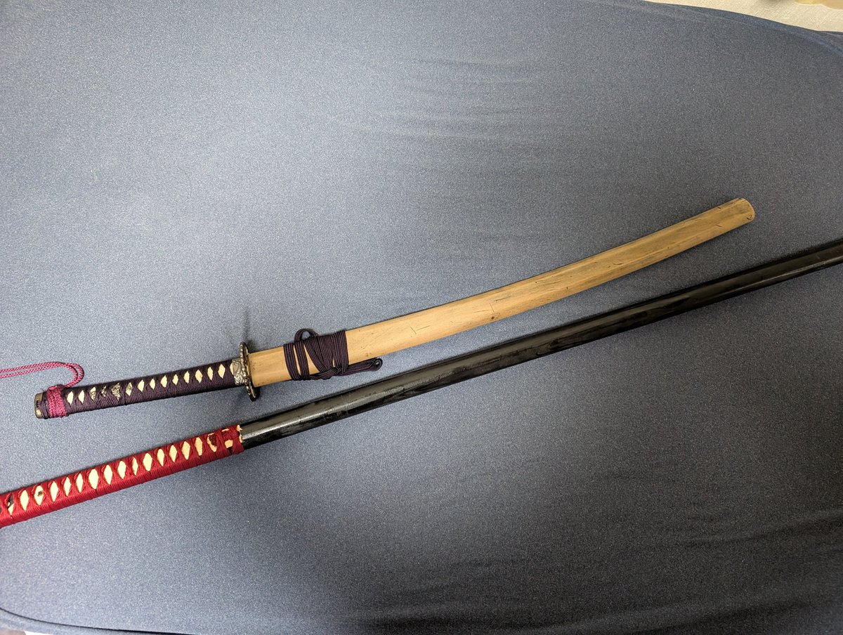 A01nu0664's tweet photo. #このツイートを見た人は武器ならなんでもいいから好きな武器晒しなさい
どっちも手が入ってます https://t.co/mah3WzQx2E