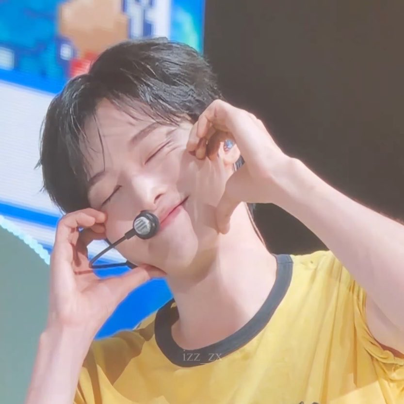 thexnh's tweet photo. 2/10 งั้นๆ ไม่ได้น่ารัก แต่ heart rate พุ่งไป 180 https://t.co/bJfsaKWHz1