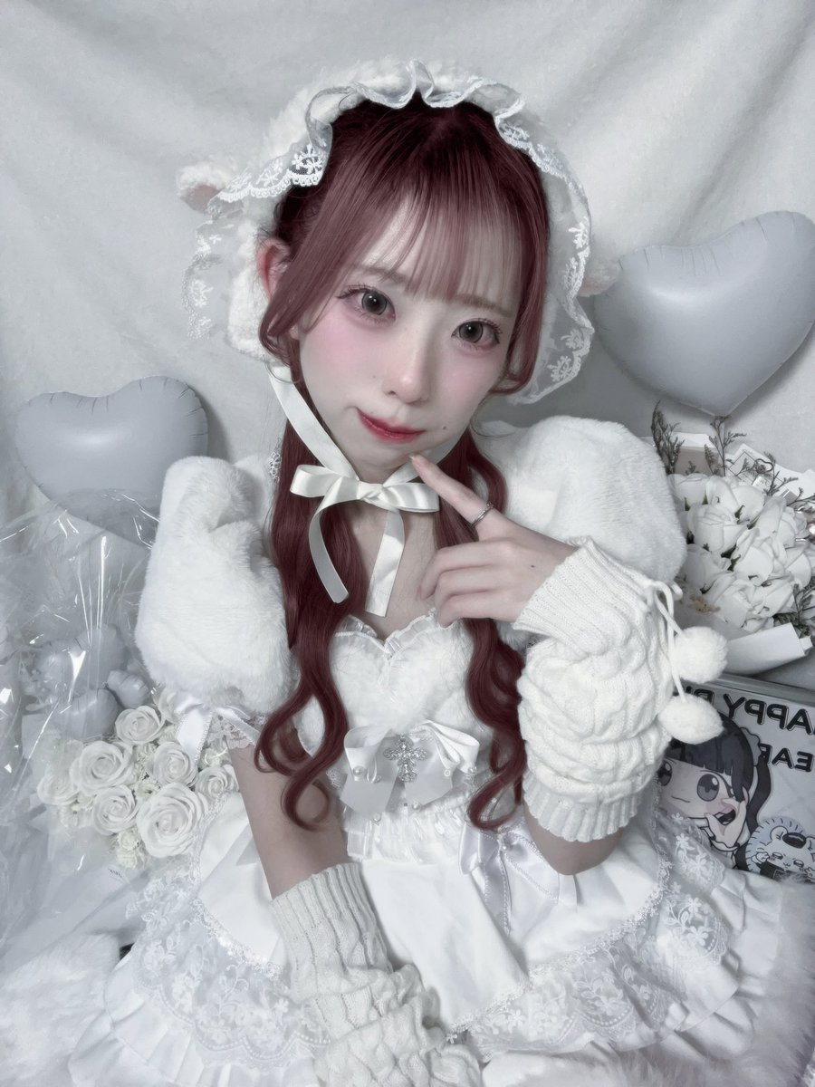SYAAMiNE_mafuyu's tweet photo. うまれました🐑🤍
みんなからおめでとうもらえてとっても嬉しいですᐡ т · т ᐡ
これからもSYAAMiNEが輝ける様に、たくさんがんばるので見守っていてください🫶🏻

日頃の感謝を込めて、こちらのポストのみリプ返します❕
生誕終わってからゆっくり返させてください˘ ᴗ  ̫ ᴗ ˘ https://t.co/9xvhCg48h1