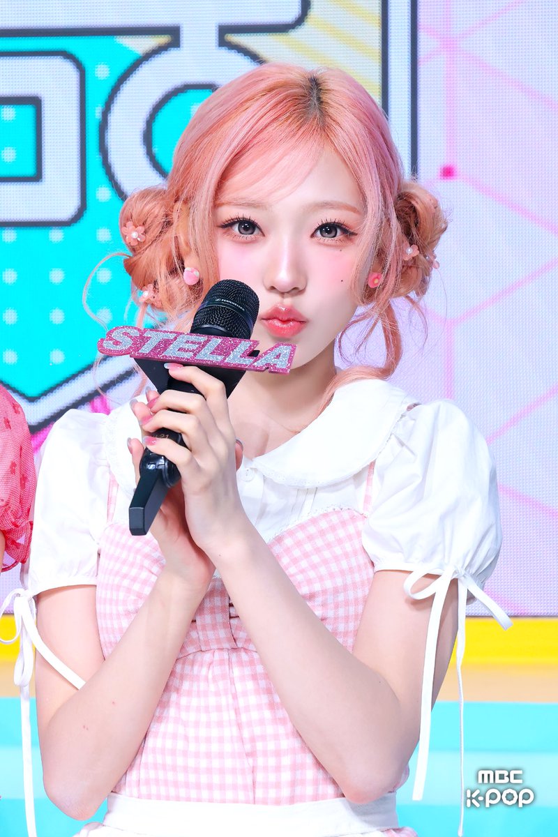 MBC_entertain's tweet photo. ♡별나유 과일가게=͟͟͞͞♡

Best 리뷰
⭐⭐⭐⭐⭐
과일이 맛있고 사장님들이 상큼해요

260704 #쇼음악중심 #음중  #Hearts2Hearts #유하 #에이나 #스텔라
@Hearts2Hearts https://t.co/DDRPVGAr22