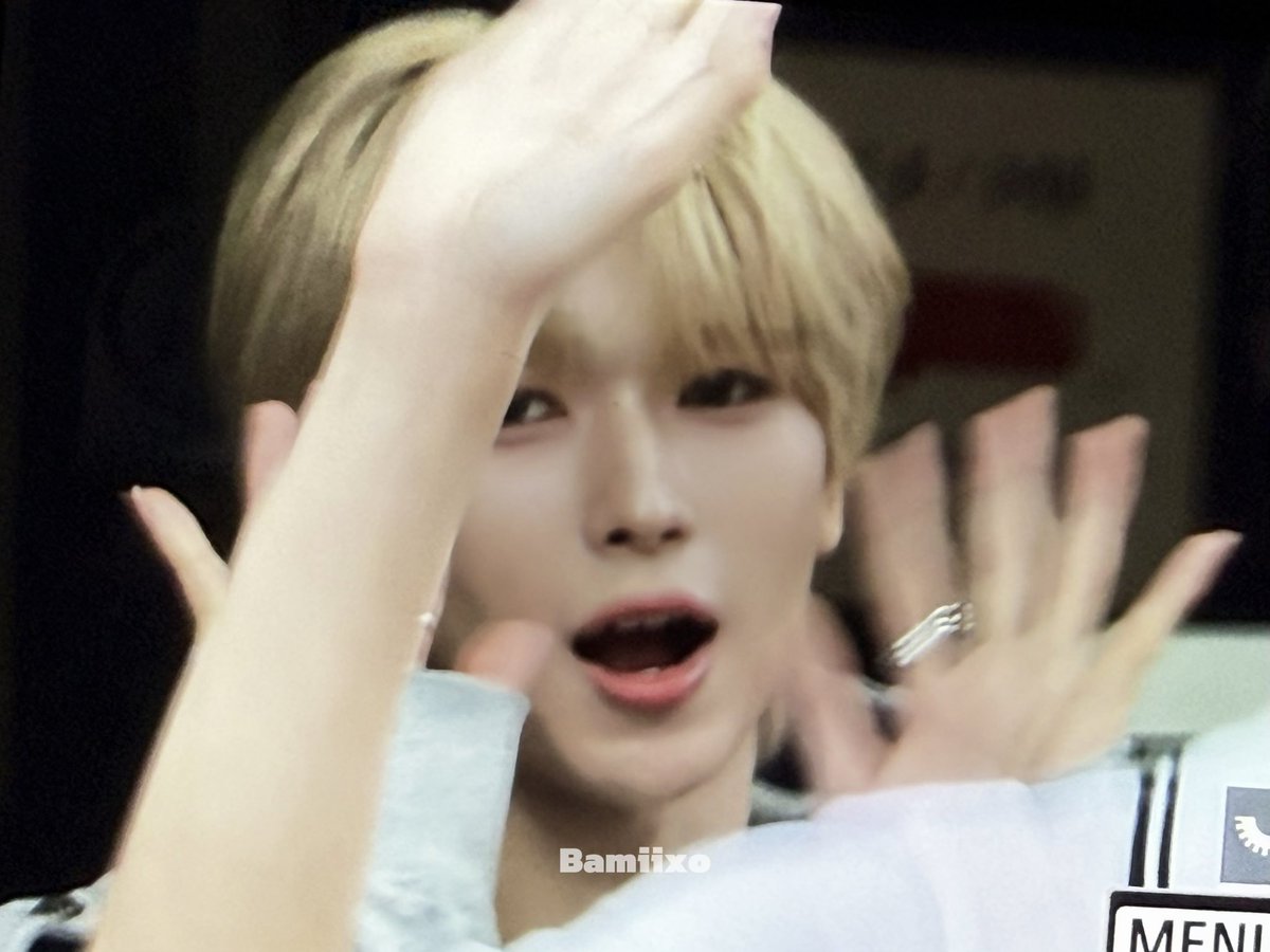 Bamiixo's tweet photo. 260710 
KBS 퇴근preview
#센 #SEN #涩谷仙  
#VAYONN #베이온 https://t.co/X3uf2pL3U0