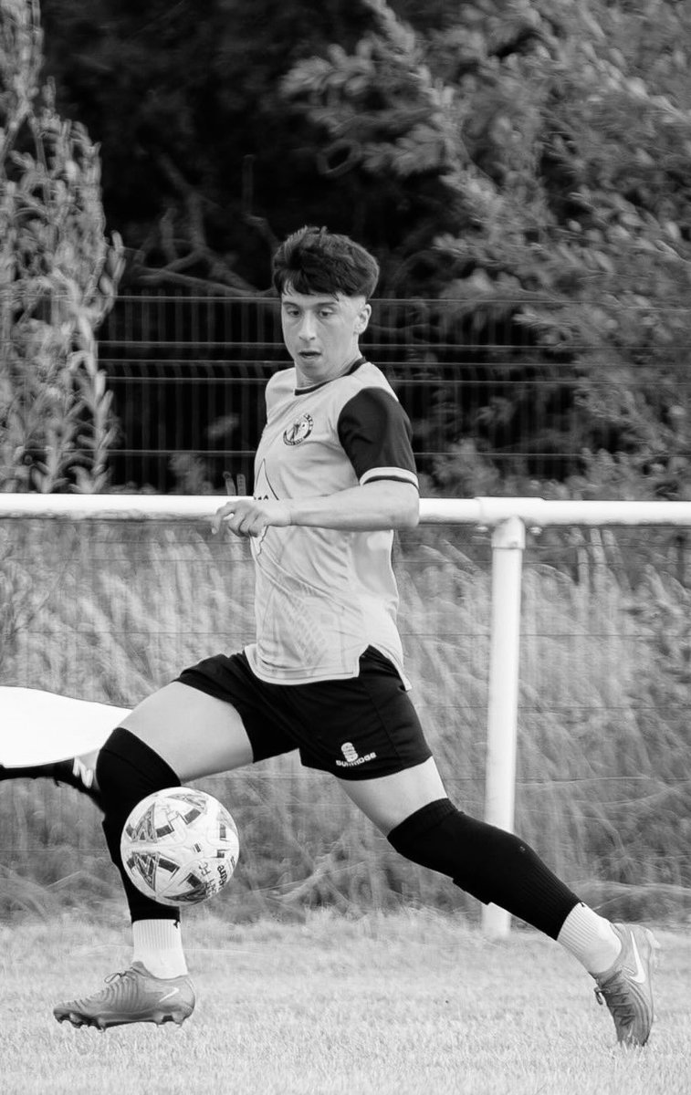 AntoManocchio's tweet photo. After a long time out through injury and surgery, it felt amazing to finally be back on the pitch. https://t.co/KI2oo5W4Qp