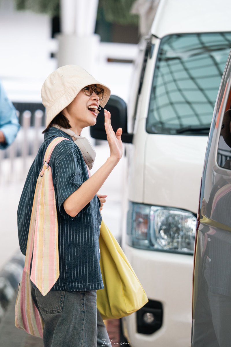 Indurasmi231002's tweet photo. 260710
@A_LuluJKT48 
Bandar Udara Internasional Soekarno–Hatta (CGK)
#LuluSalsabila #Indurasmi🌕 https://t.co/N73Esc8QzS