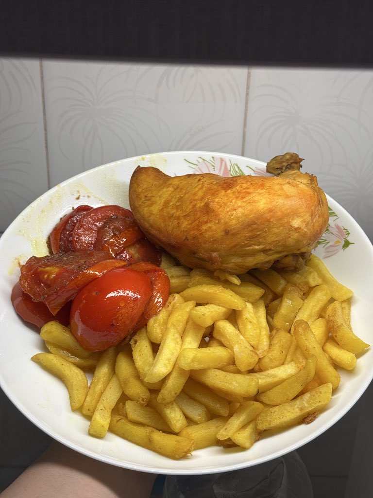 NavvidGh's tweet photo. 🍗🍅🍟🍚 https://t.co/uwBi1gzKGH
