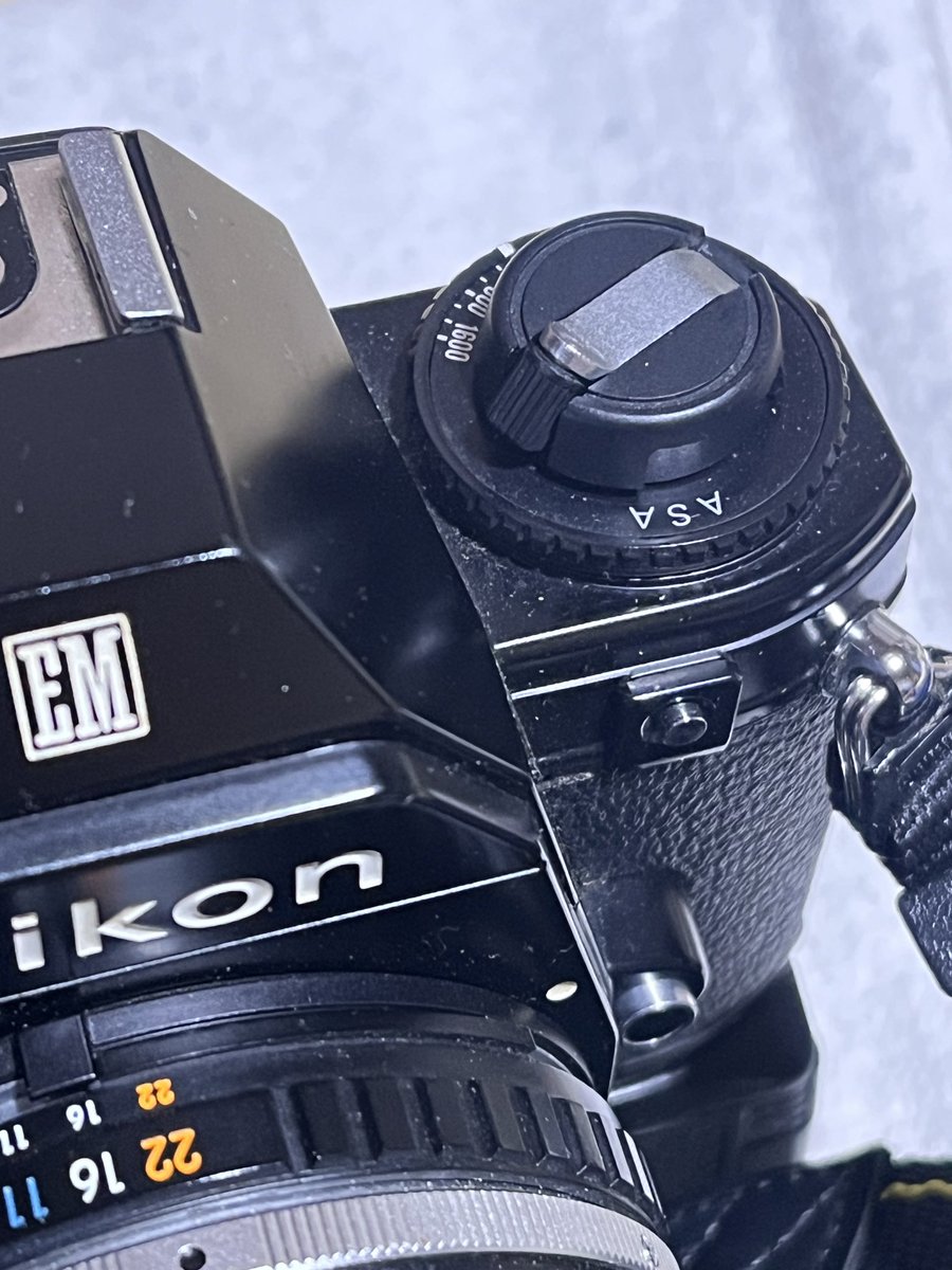 stratusjf1n's tweet photo. こんばんは。

NikonEM の巻き戻しクランク代用で
F301 のを使って試しましたが、
今のところ全く問題無いです。
きちんとフィルムが巻きとれます。

まあ、
本来なら当たり前の事なんですが、
何ぶん40年以上のカメラですからね
大切にします。

#NikonEM
#フィルムカメラ
#フィルム写真
#散歩写真 https://t.co/4AeJSWcnZm