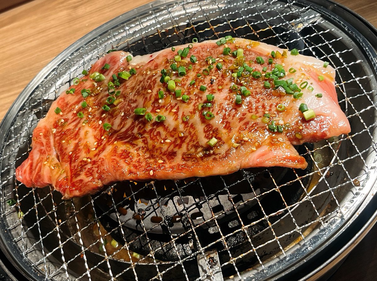 oreamaisuki's tweet photo. もうさー、一人焼肉ふつうじゃん。。。
誰か焼肉行こうよー https://t.co/CR0XYOGcR0