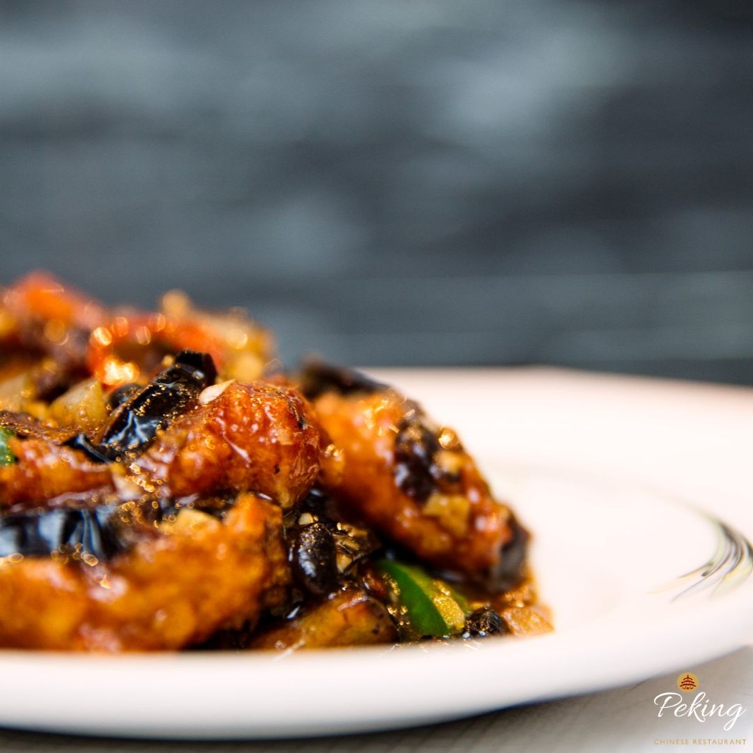 PekingBath's tweet photo. 🤫🍆 A hidden gem for those in the know...

Our Stuffed Aubergine in Black Bean Sauce may not appear on the menu, but it's available upon request – and it's well worth asking for!

📞To book a table or place an order, call 01225 466 377.

#PekingBath #HiddenMenu #StuffedAubergine https://t.co/vaHuqNGLfr
