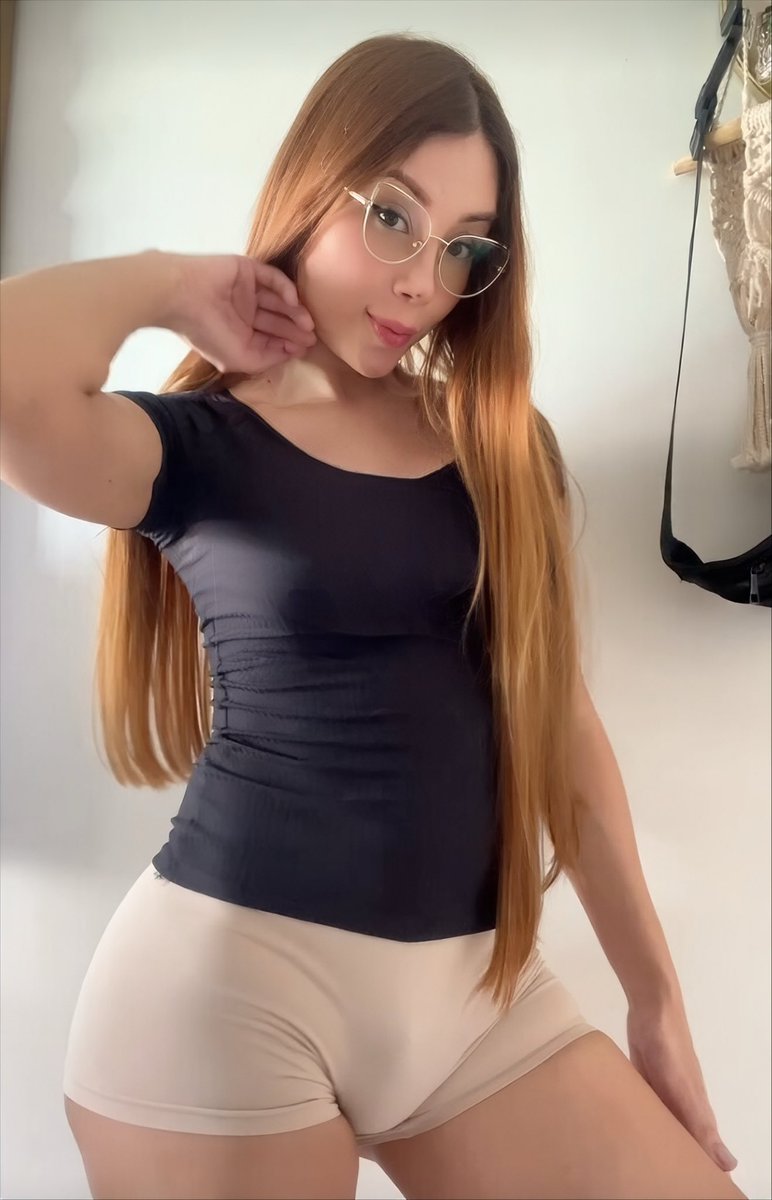 tscandy800k's tweet photo. Despite what the haters might think, i’m definitely prettiest than their fav crush, even though i’m trans^^ https://t.co/bkdkiBO0lu