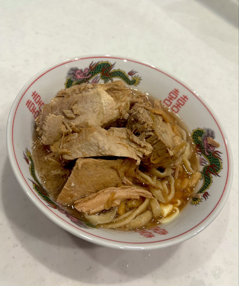 garlicramenb's tweet photo. 2026  7月
#自作ラーメン
二郎系汁なし　200 NsYn

汁なしのつもりがほぼラーメン
茹で時間10分の自家製麺はデロ食感
豚は赤み多めの肩ロースでカロリー控えめ
少し乳化してるのでコク旨スープです🧄 https://t.co/GAfyf2X15z