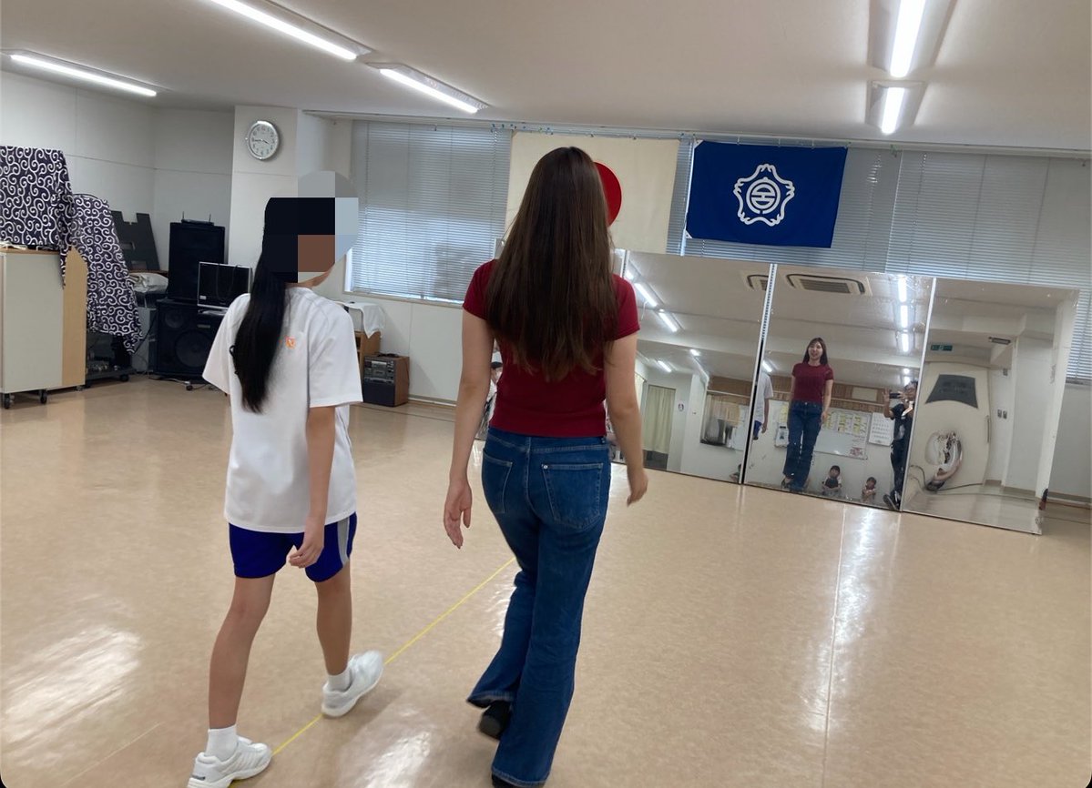 PPCorporation2's tweet photo. CHIKA先生のウォーキングレッスン
#目指せパリコレ

https://t.co/azk0KWPrFx https://t.co/Q5C1p3eQy1