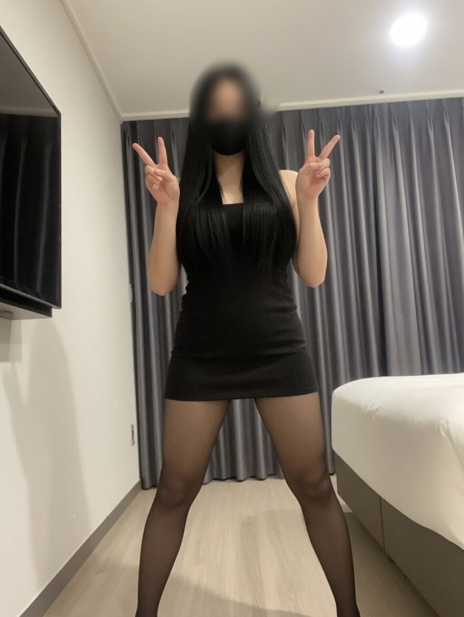 ChildRuth55763's tweet photo. 남친 이랑 이쁘게 데이트 후에 남친 씻으러 들어갔을때 잠시 우월한자지님들  구경거리 되기위해 몰래 찍었어요 남친있는년 육체 고기덩어리 딸감해주셔서 감사합니다 제가 답장을 안해도 능욕해주시면 보고 혼자 발���내면서 틈틈히 활동할게요 심심할때 능욕하고 가주세요 멍멍 https://t.co/h8d7QIPRJ7