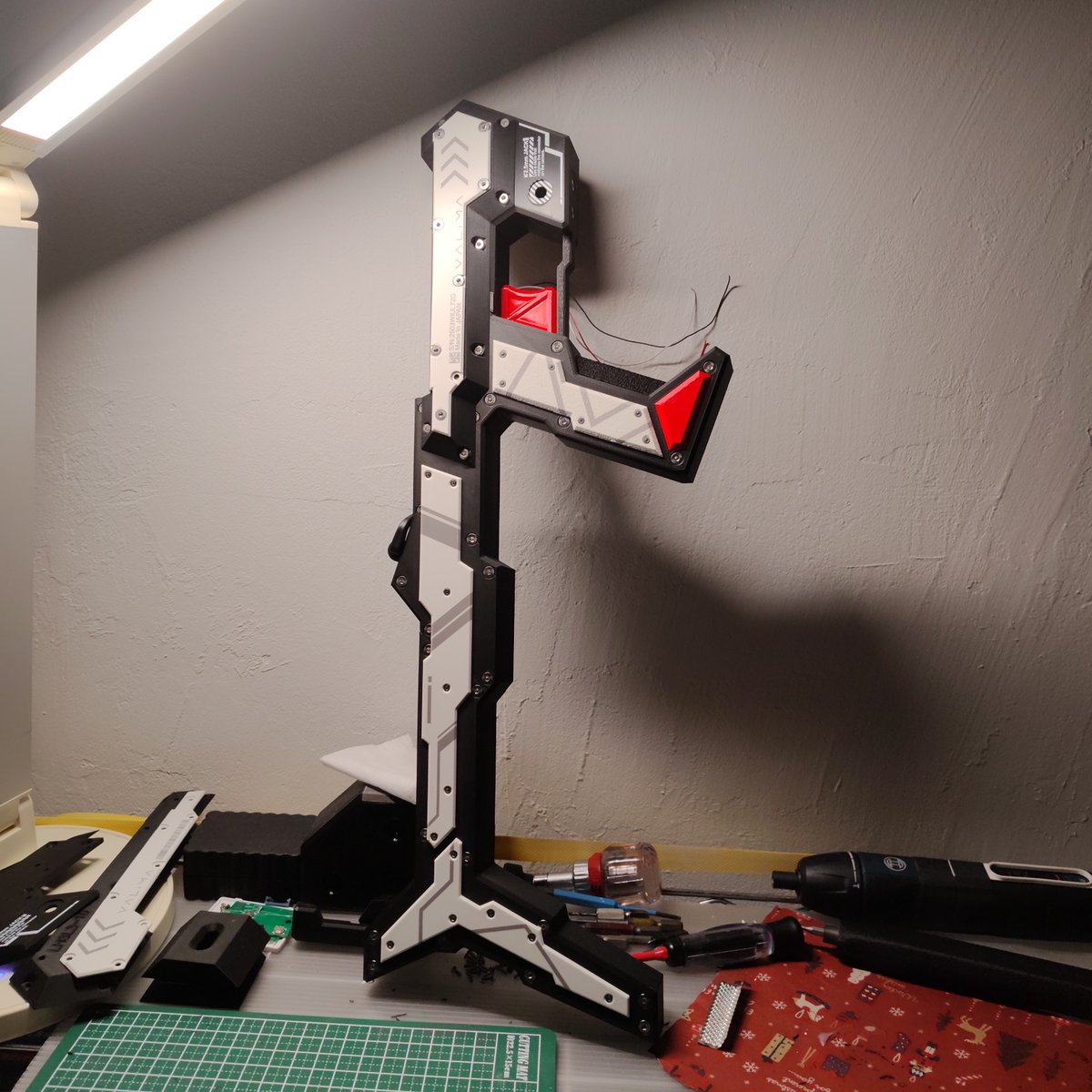 valima_'s tweet photo. I've decided to change my naming convention. This one is going from VGP-53 to VG-53-G, which stands for "VALiMA Gear 53th type=gadget".
The other one I'm working on, the cannon, will be VG-66-W (weapon).
#Fusion360 #3DPrinting #Maker #RapidPrototyping #SciFi #Props #WIP https://t.co/IsY9tv2xEO