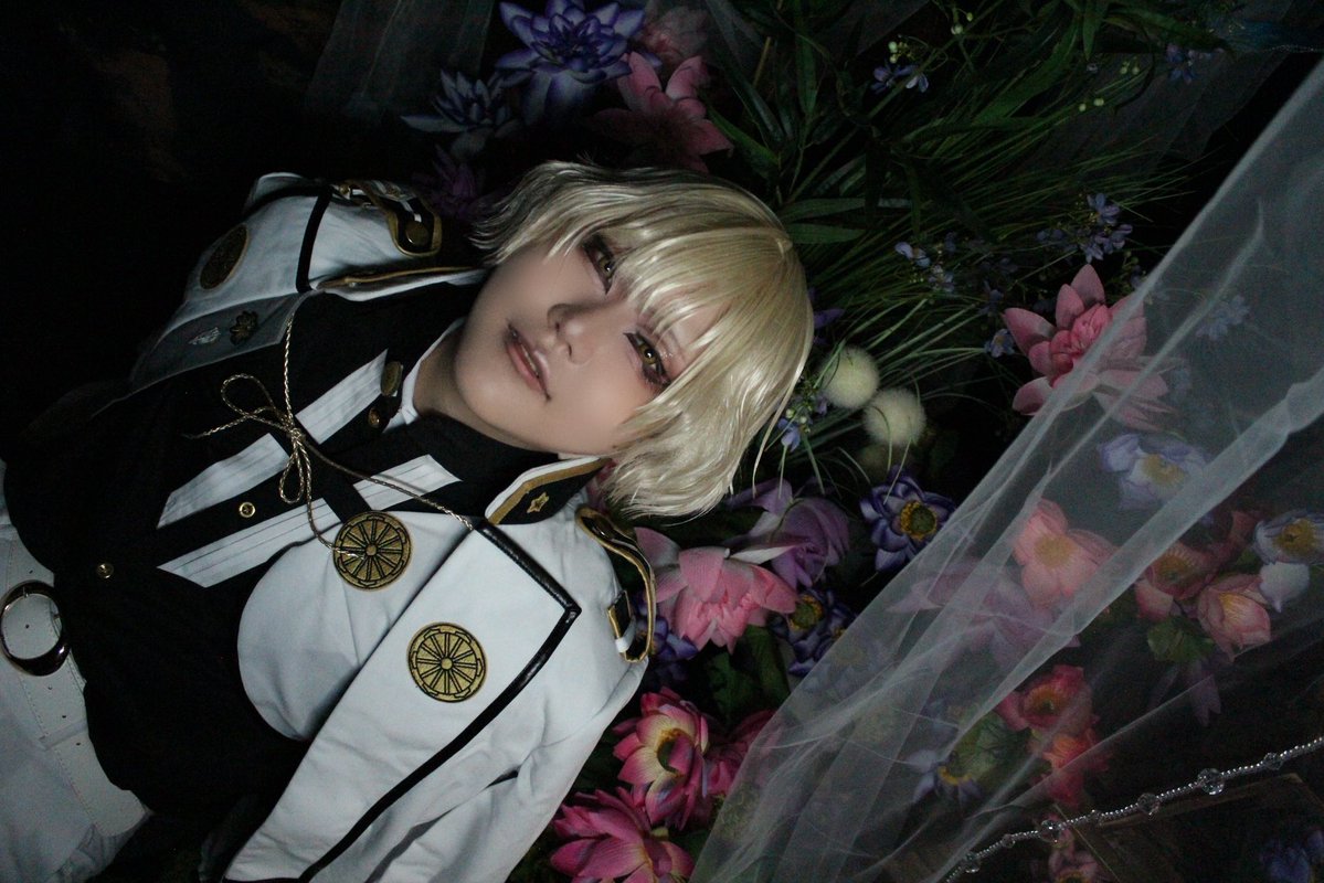 freeeeeeeeedom's tweet photo. cosコス注意⚠️

彼岸で待ってる

刀剣乱舞髭切
撮影@raino0407 
#スタジオコローレ https://t.co/tpXSFjhO1G