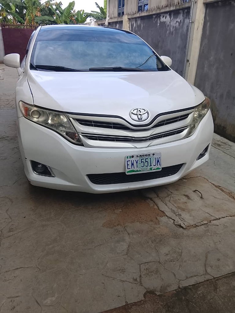 obaofph01's tweet photo. GOOD DEALS ONLY!!

Super clean Naija used 2010 Toyota Venza available for sale.

Engine ✅
Gear  ✅
Air conditioning ✅
Unpainted ✅

MINT CONDITION!

Price; N10.7million only 🤯🤯🤯

Nationwide delivery 🚚 

Serious buyers only should send DM https://t.co/LLPDxThY6b
