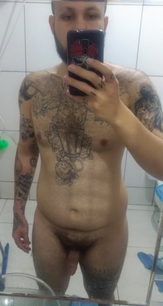 ale_bear_acl's tweet photo. Pau bem inchado depois da bombinha logo pela manhã… roxo, melado e pronto pra apanhar 🔥 https://t.co/2PE9SuGcSj